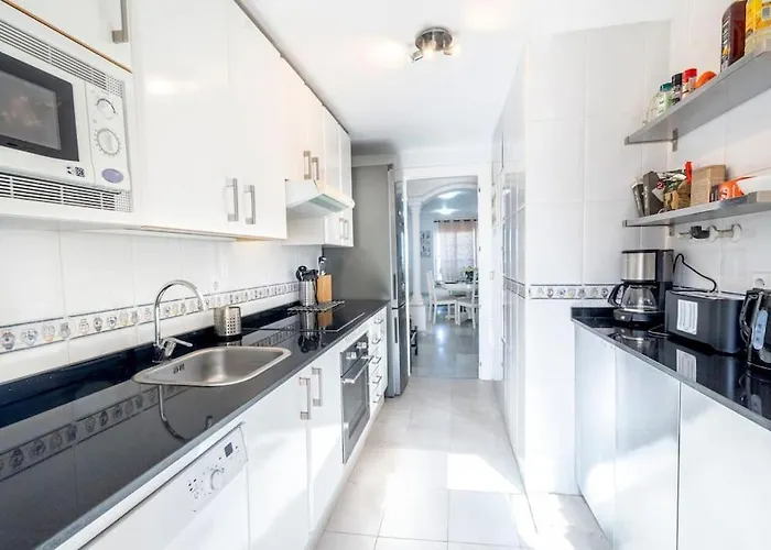 Cozy Just One Step From Everything *