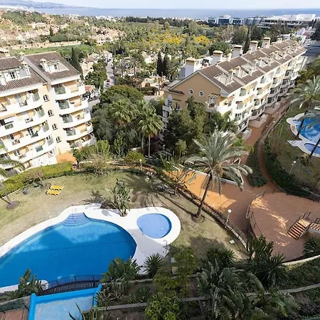 Cozy Just One Step From Everything *