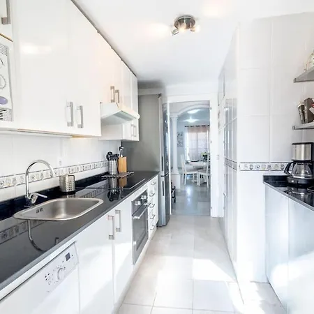 Cozy Just One Step From Everything *